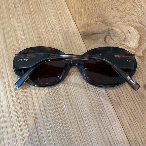 Revolve - My My My Kerry Sunglasses in Brown main image 4
